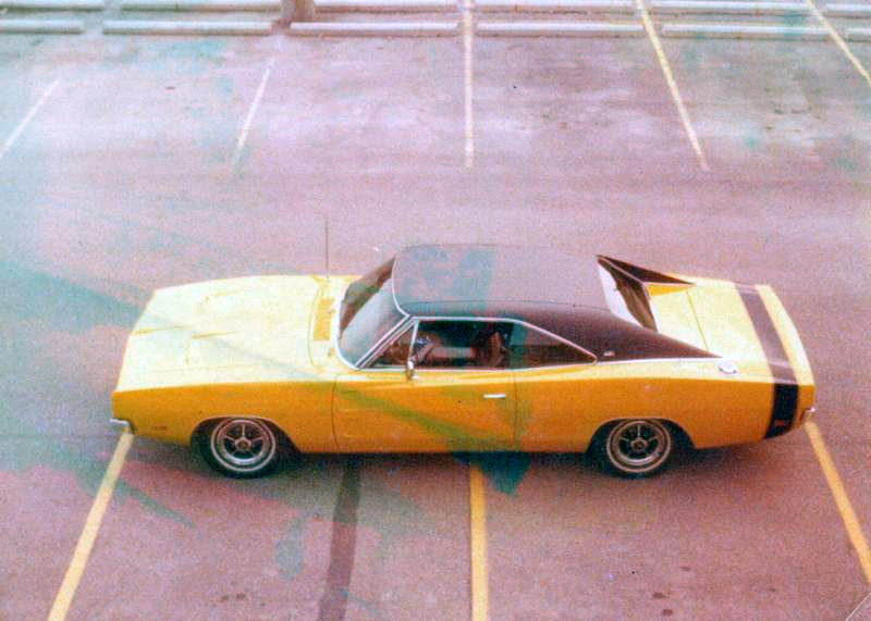 Illustration for article titled This $300 Dodge Charger Was The Perfect First Car
